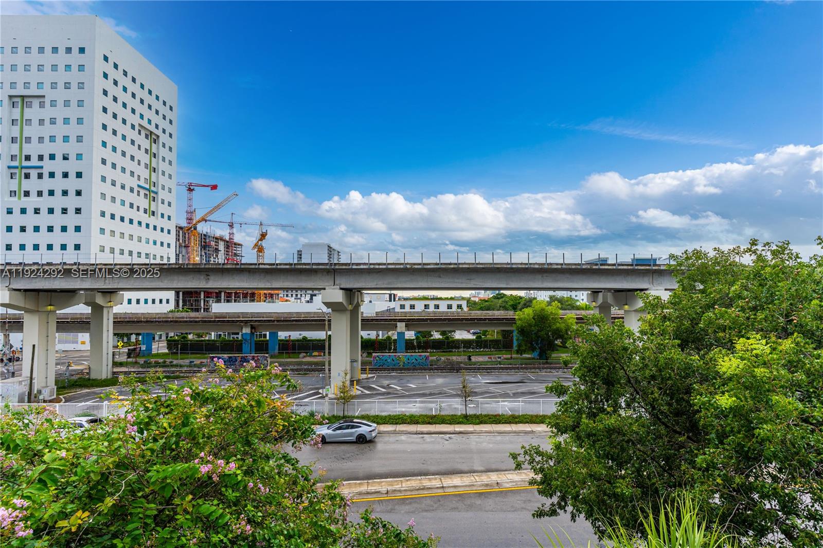 MADISON DOWNTOWN CONDO - Residential