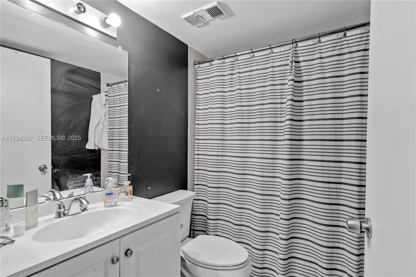 MADISON DOWNTOWN CONDO - Residential