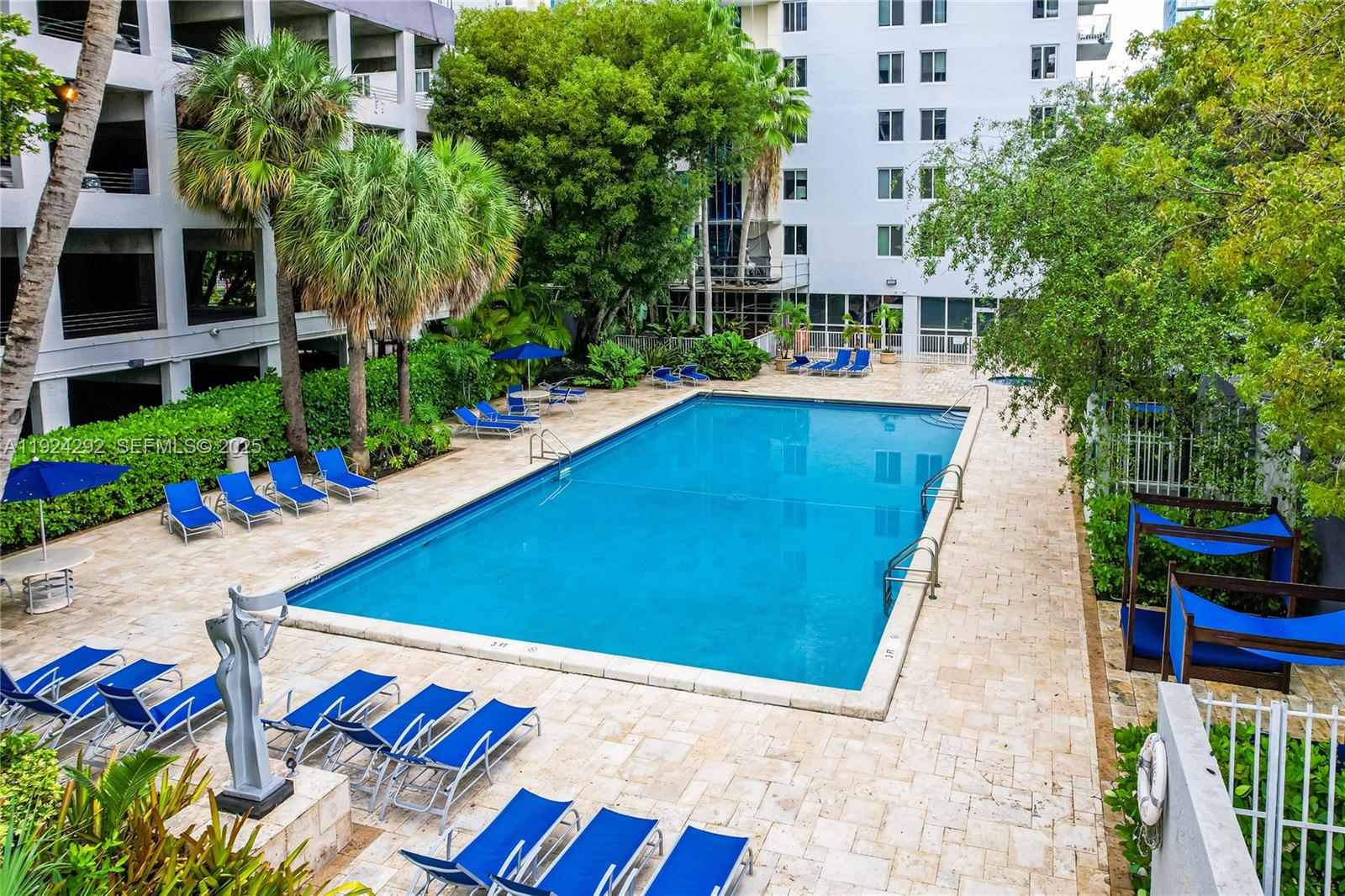 MADISON DOWNTOWN CONDO - Residential