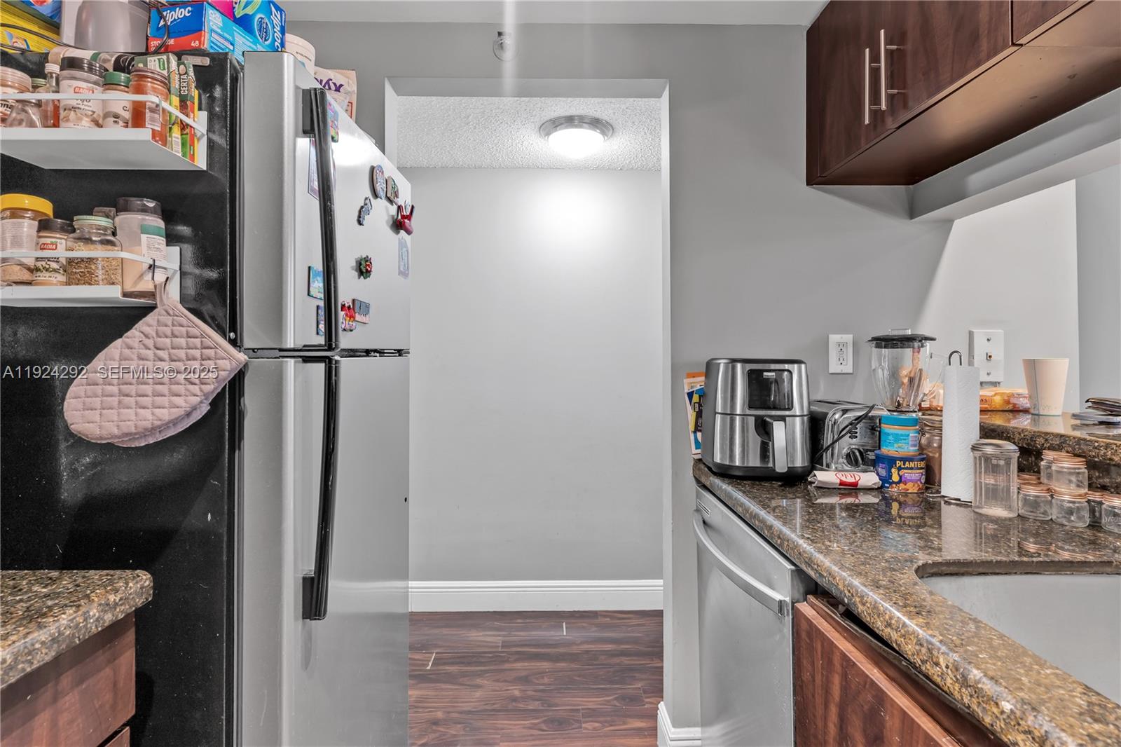 MADISON DOWNTOWN CONDO - Residential