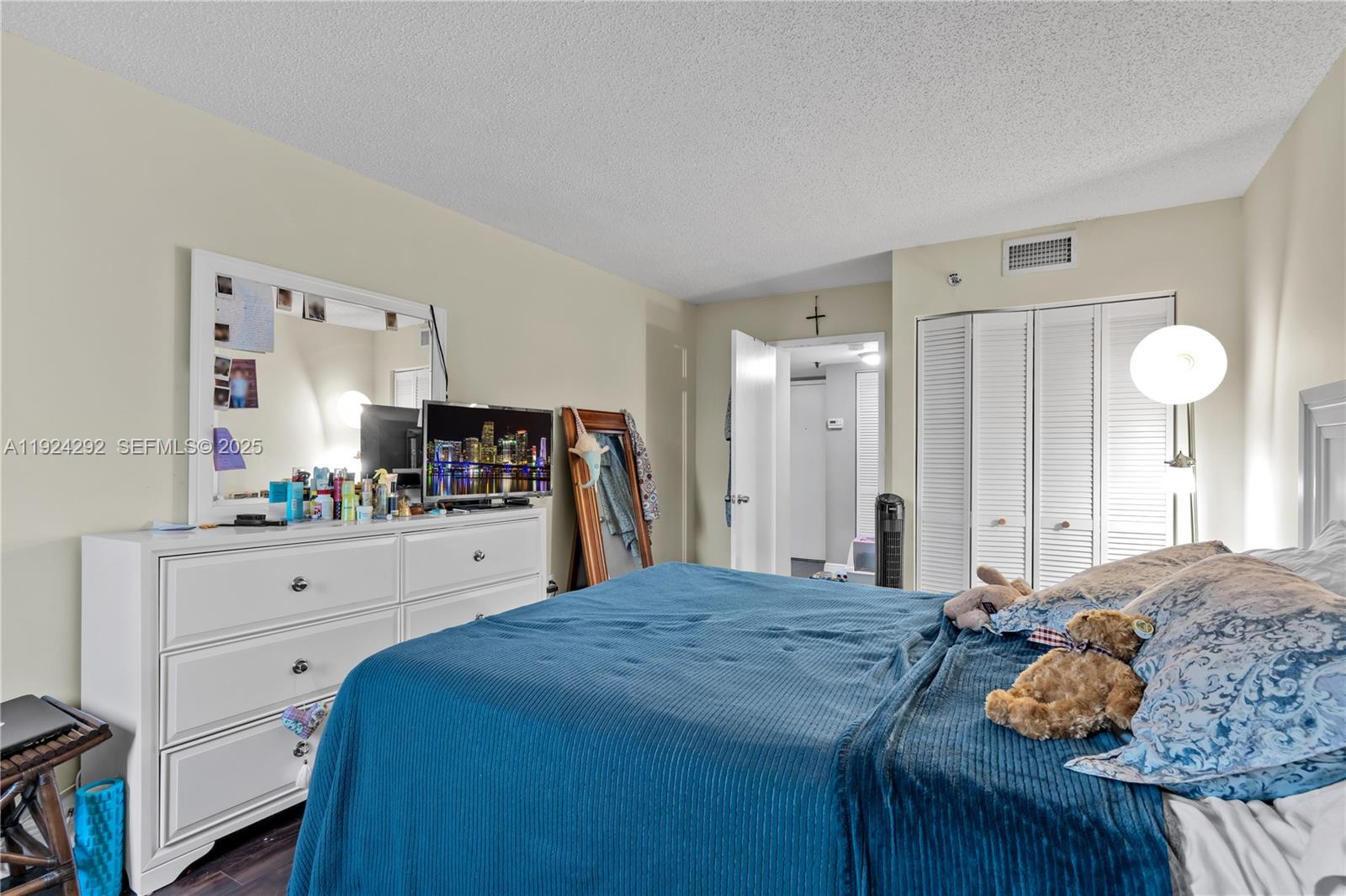MADISON DOWNTOWN CONDO - Residential
