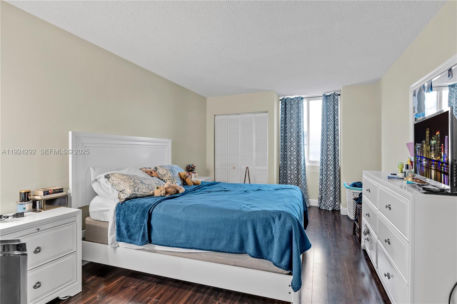 MADISON DOWNTOWN CONDO - Residential