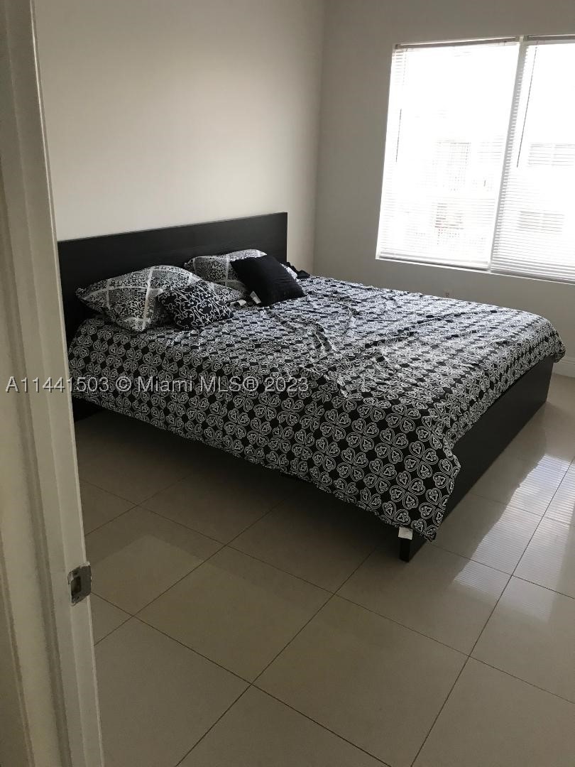 CITY OF MIAMI SOUTH - Residential Income