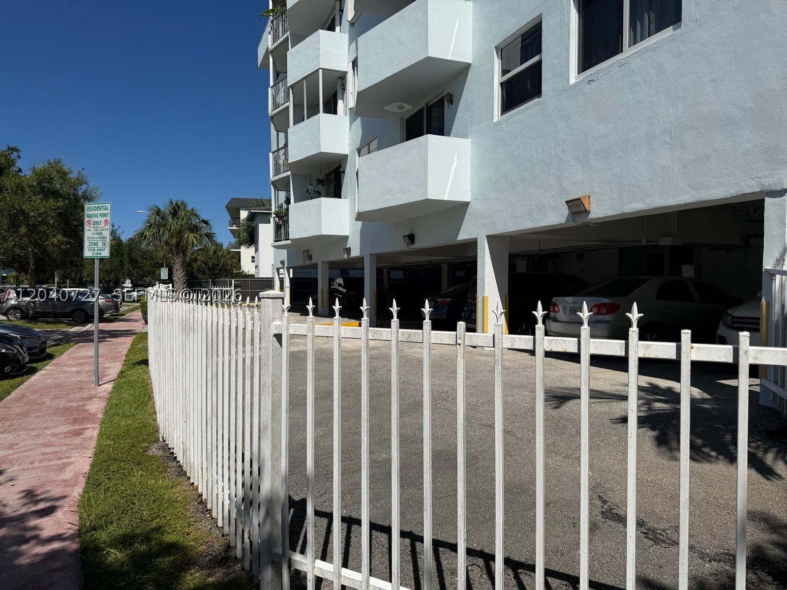 LISETTE CONDO - Residential
