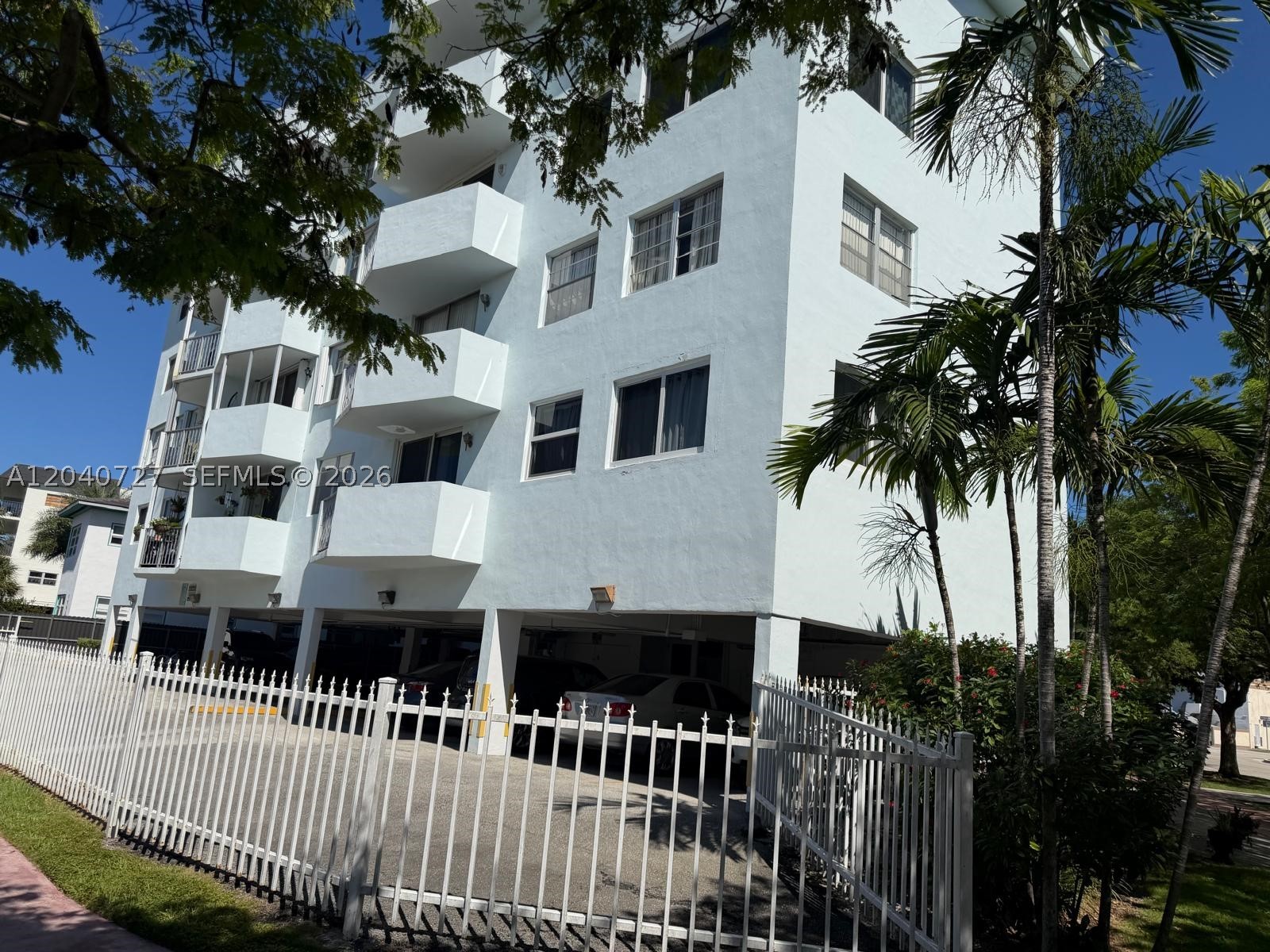 LISETTE CONDO - Residential