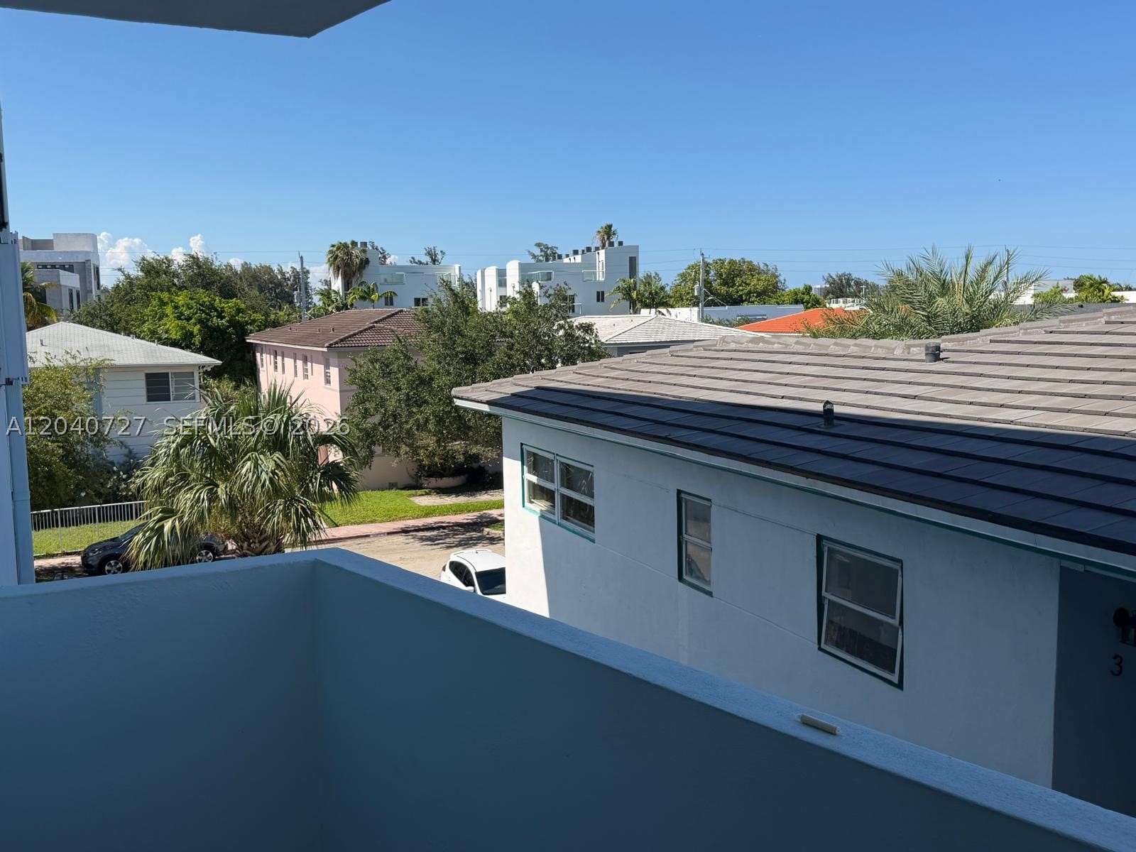LISETTE CONDO - Residential