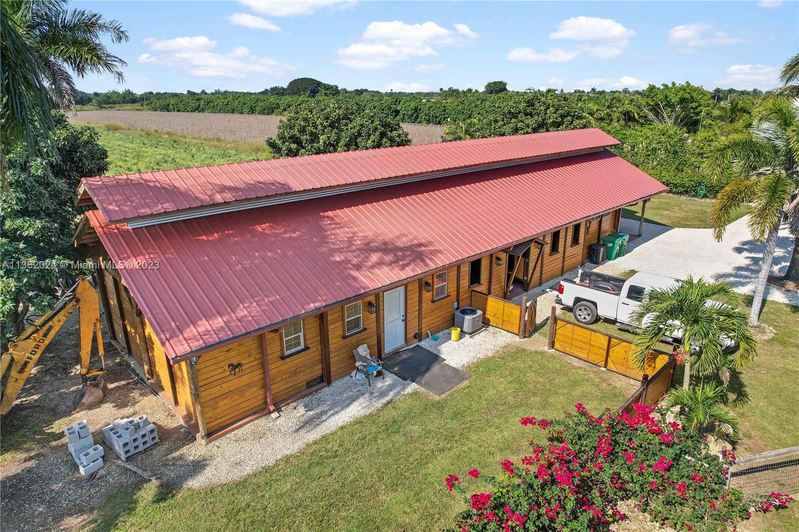 REDLAND VRBO AND EVENT - Residential