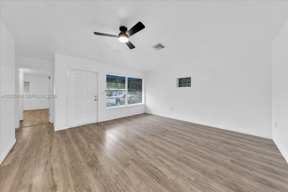 DRIFTWOOD PLAZA - Residential