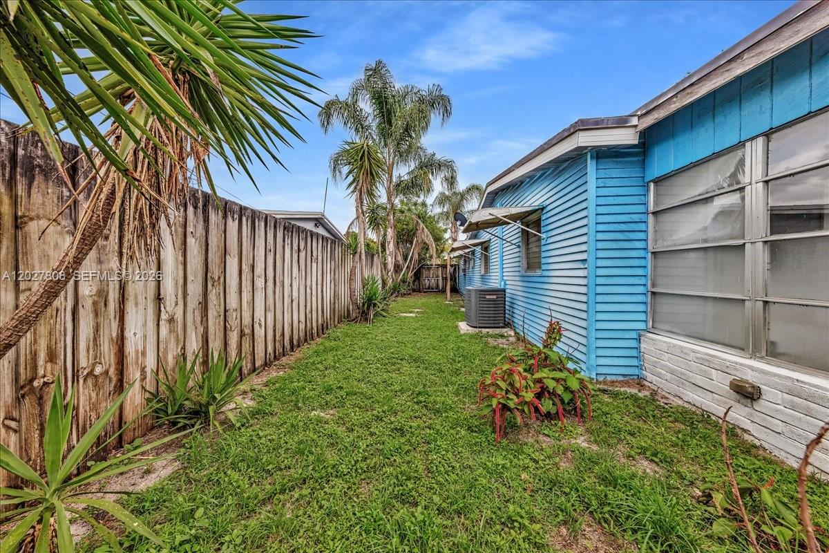 DRIFTWOOD PLAZA - Residential