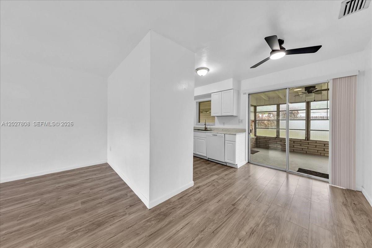 DRIFTWOOD PLAZA - Residential