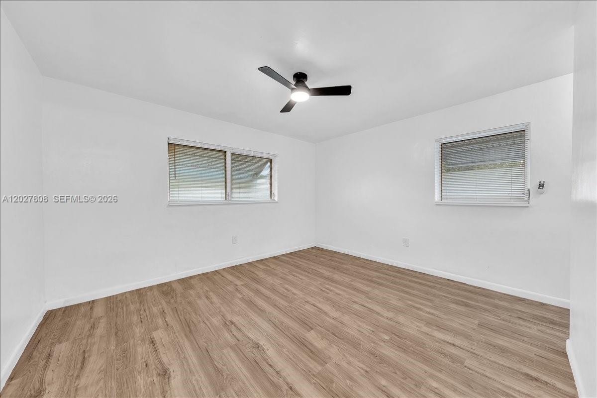 DRIFTWOOD PLAZA - Residential