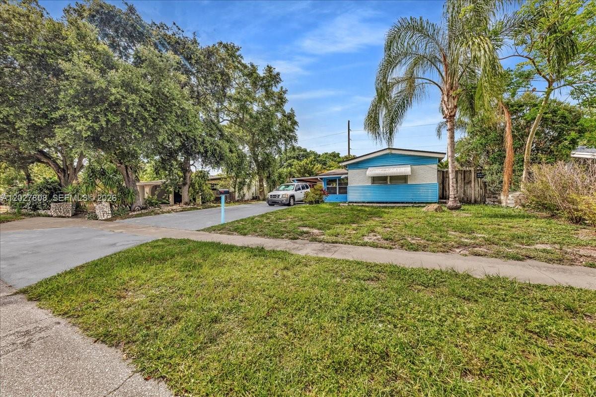 DRIFTWOOD PLAZA - Residential
