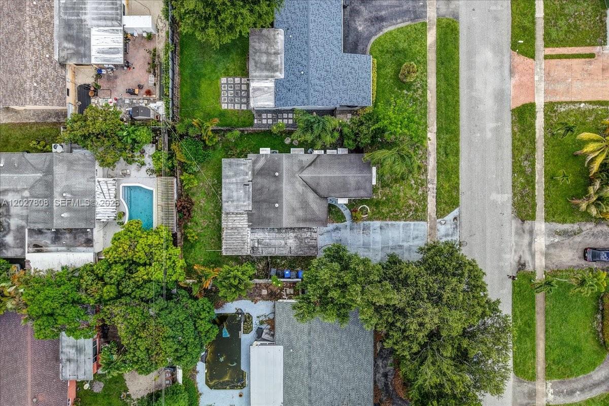 DRIFTWOOD PLAZA - Residential