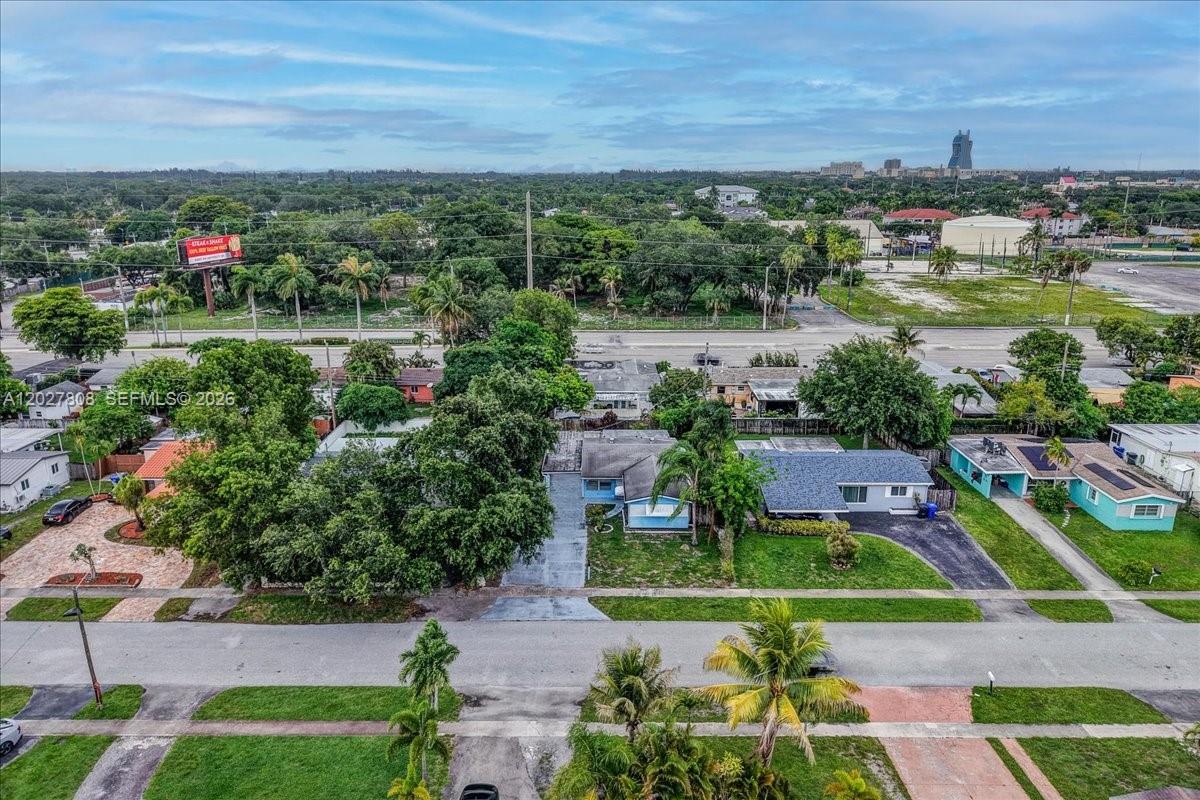 DRIFTWOOD PLAZA - Residential