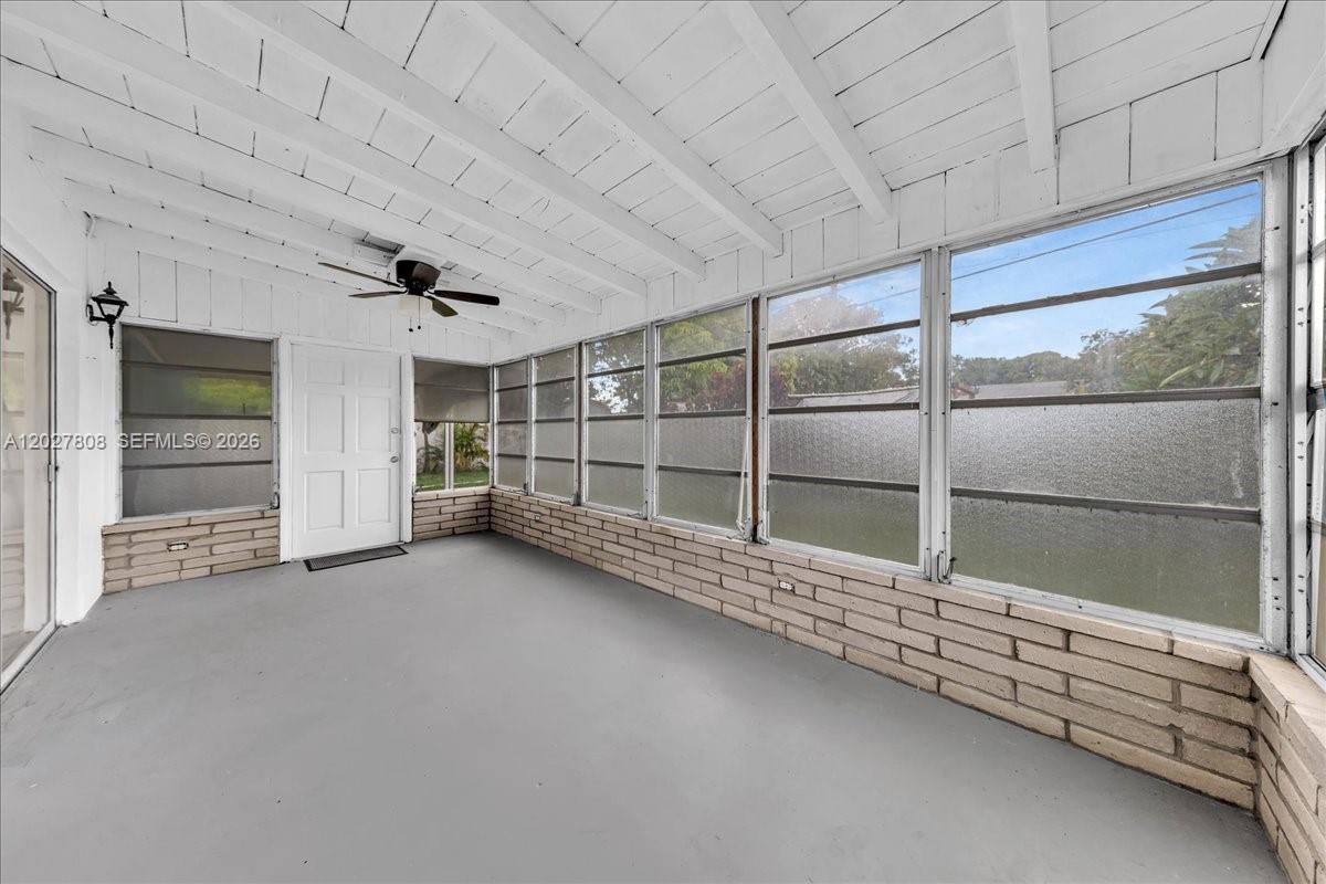 DRIFTWOOD PLAZA - Residential