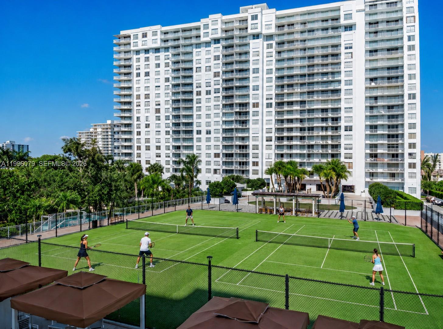 ADMIRALS PORT CONDO EAST - Residential