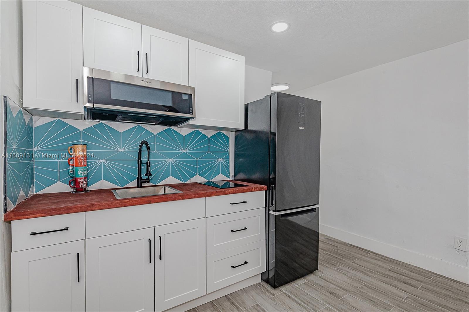 SILVER BLUFF EST SEC C - Residential Lease