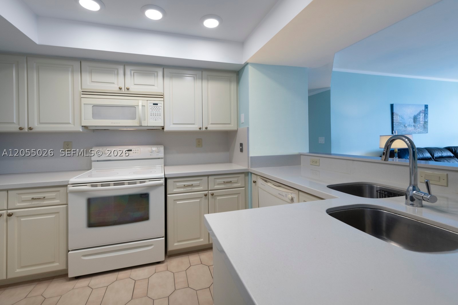OCEAN SUMMIT CONDO - Residential