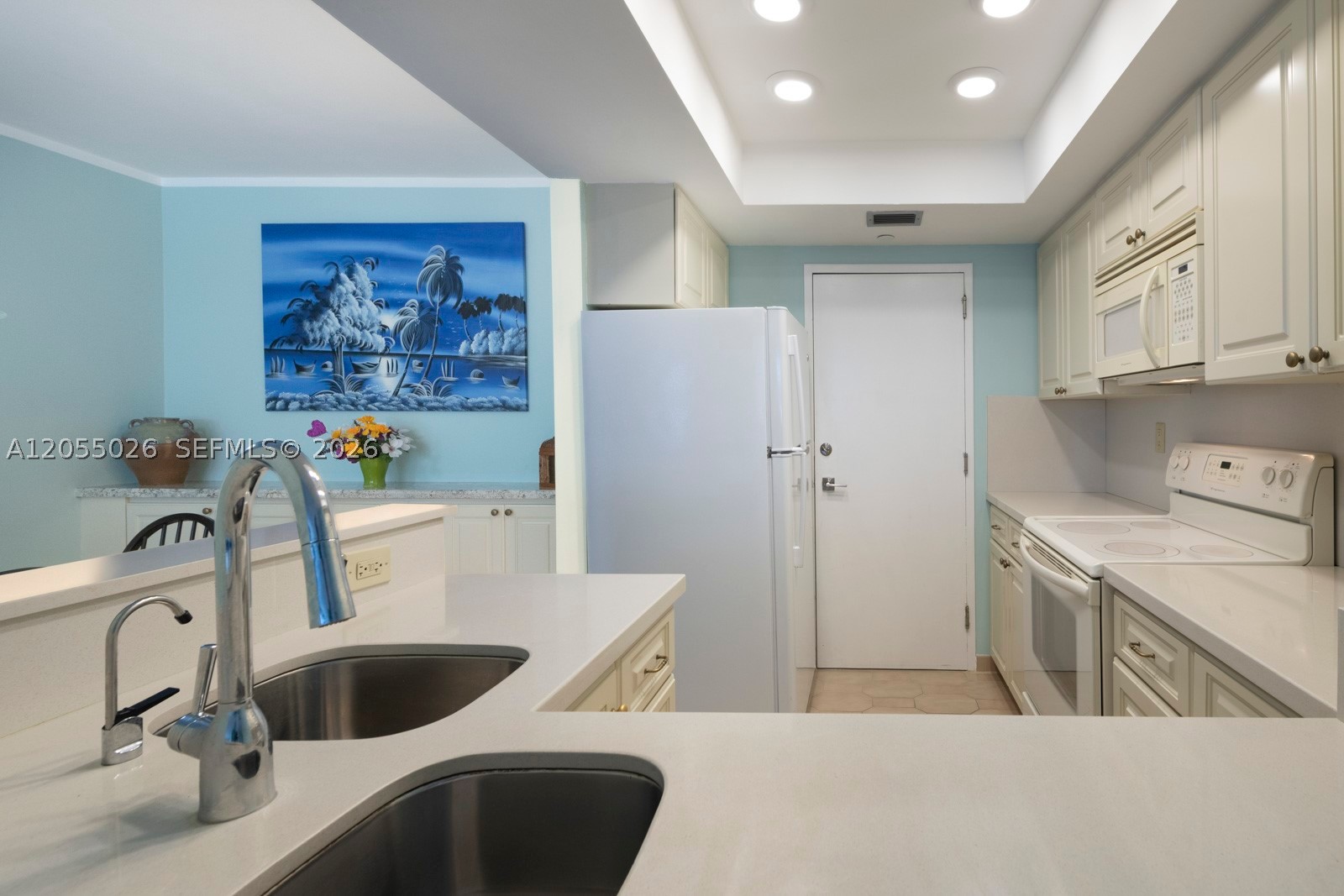 OCEAN SUMMIT CONDO - Residential