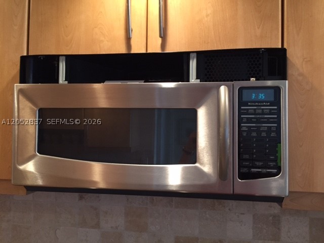 TURNBERRY TOWERS CONDO - Residential Lease
