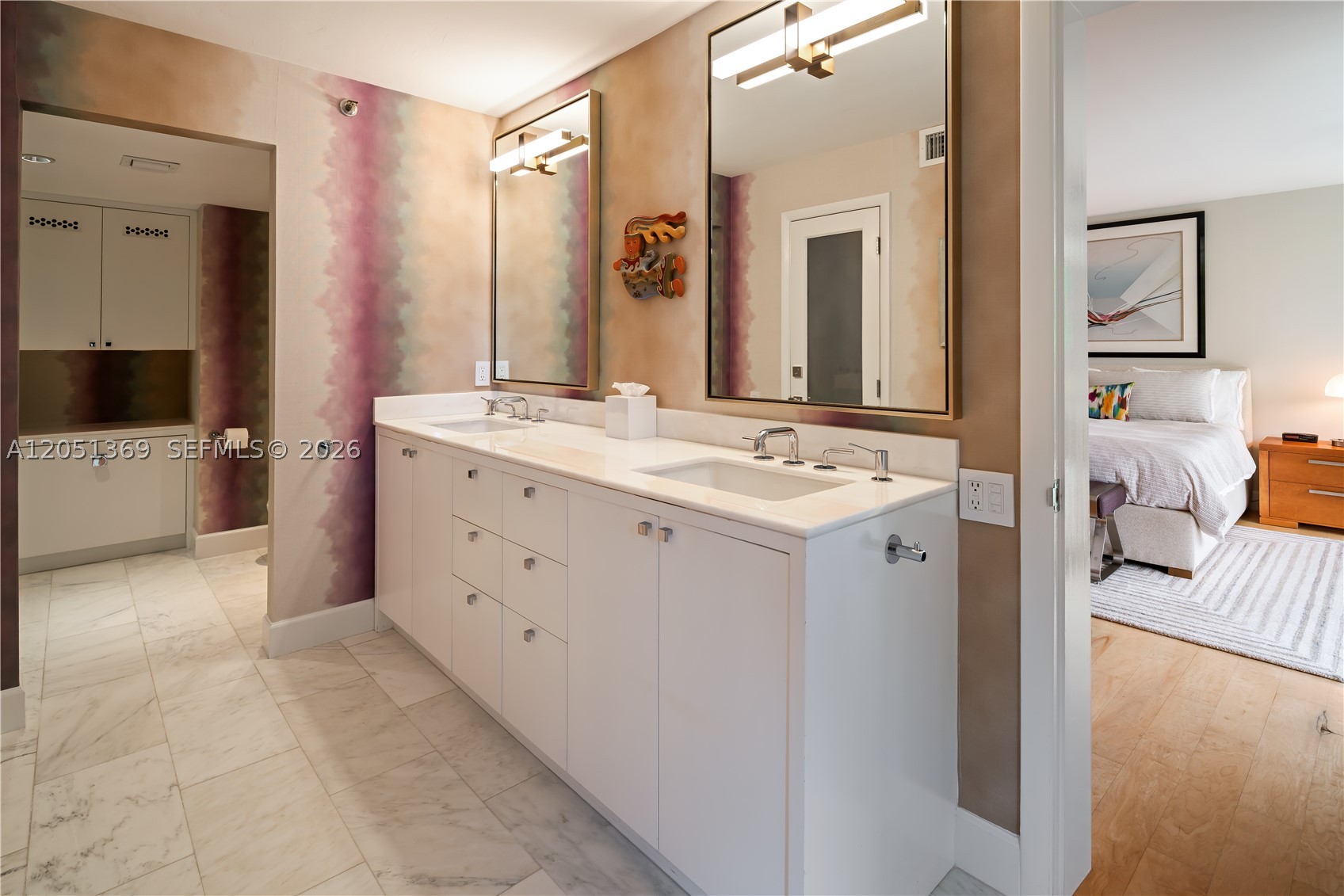 THE COCONUT GROVE BAYSHORE - Residential