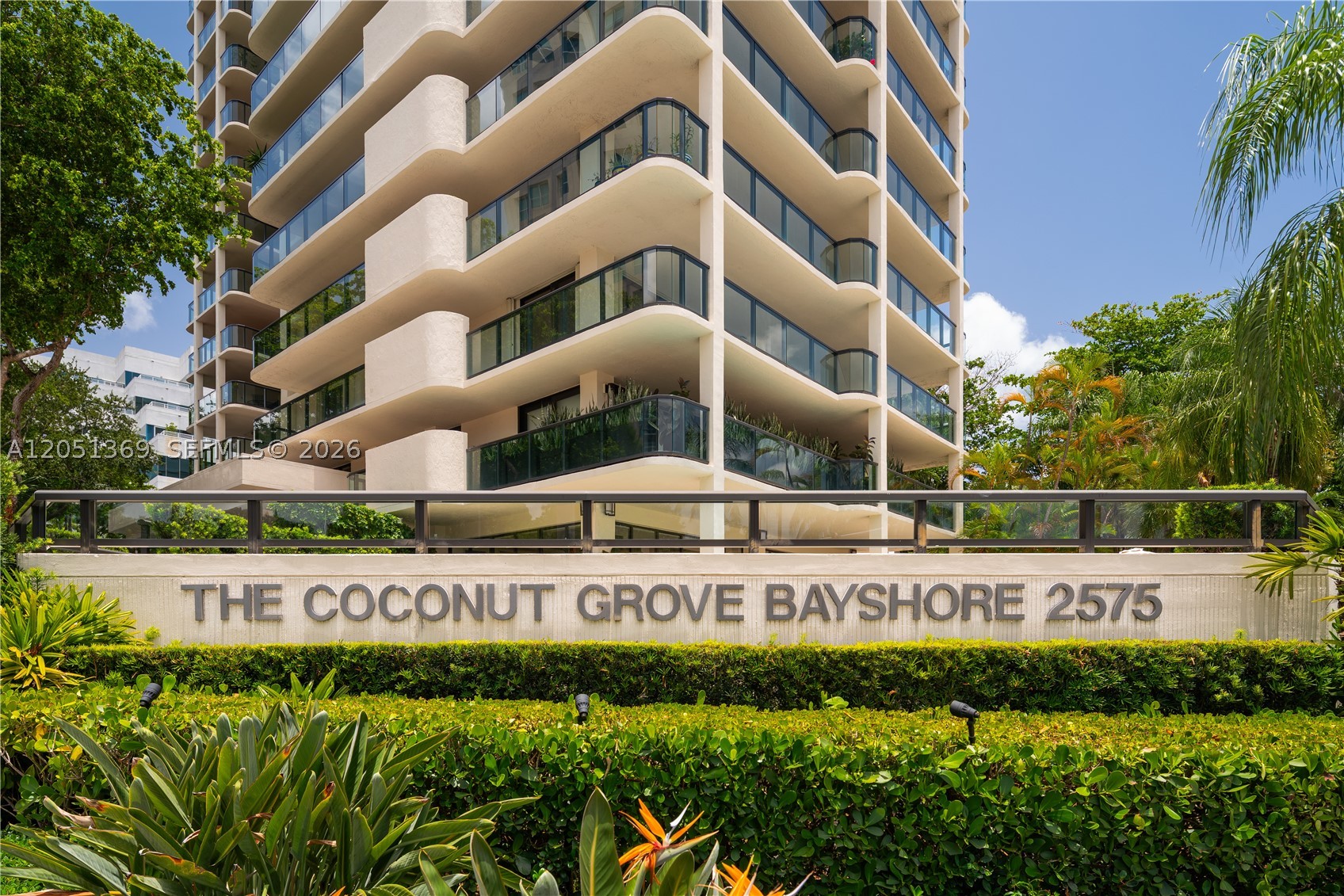 THE COCONUT GROVE BAYSHORE - Residential