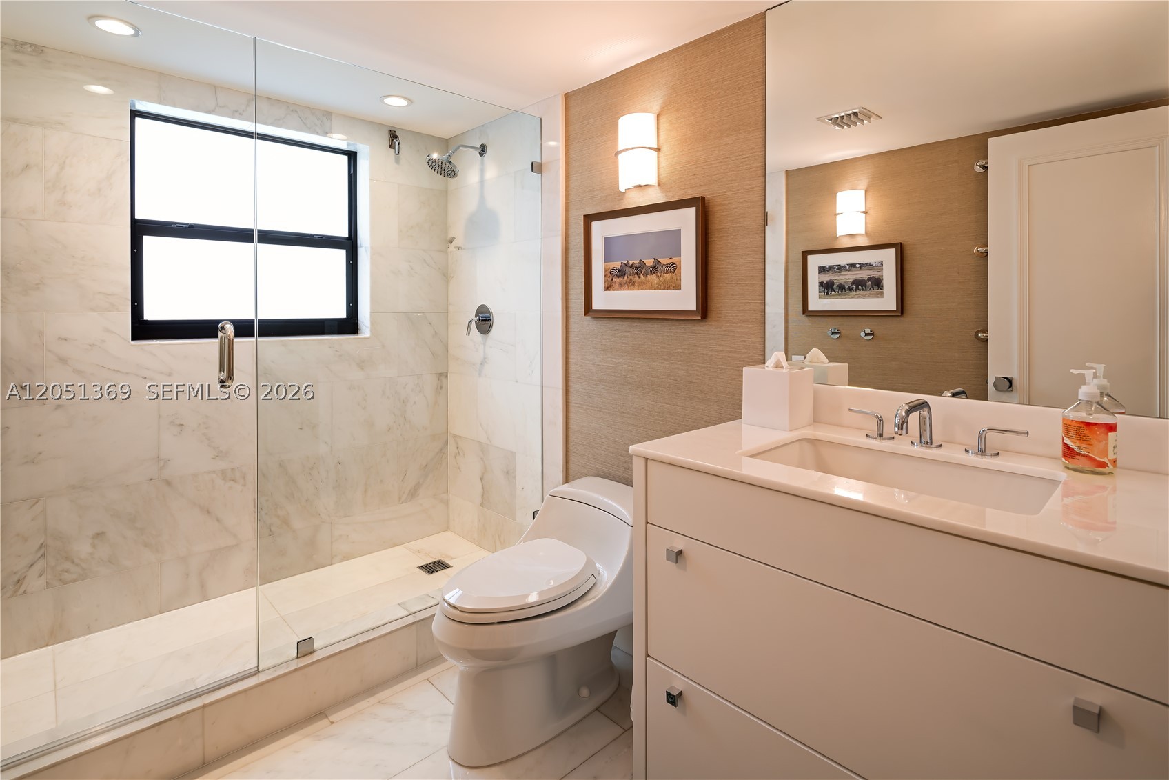 THE COCONUT GROVE BAYSHORE - Residential