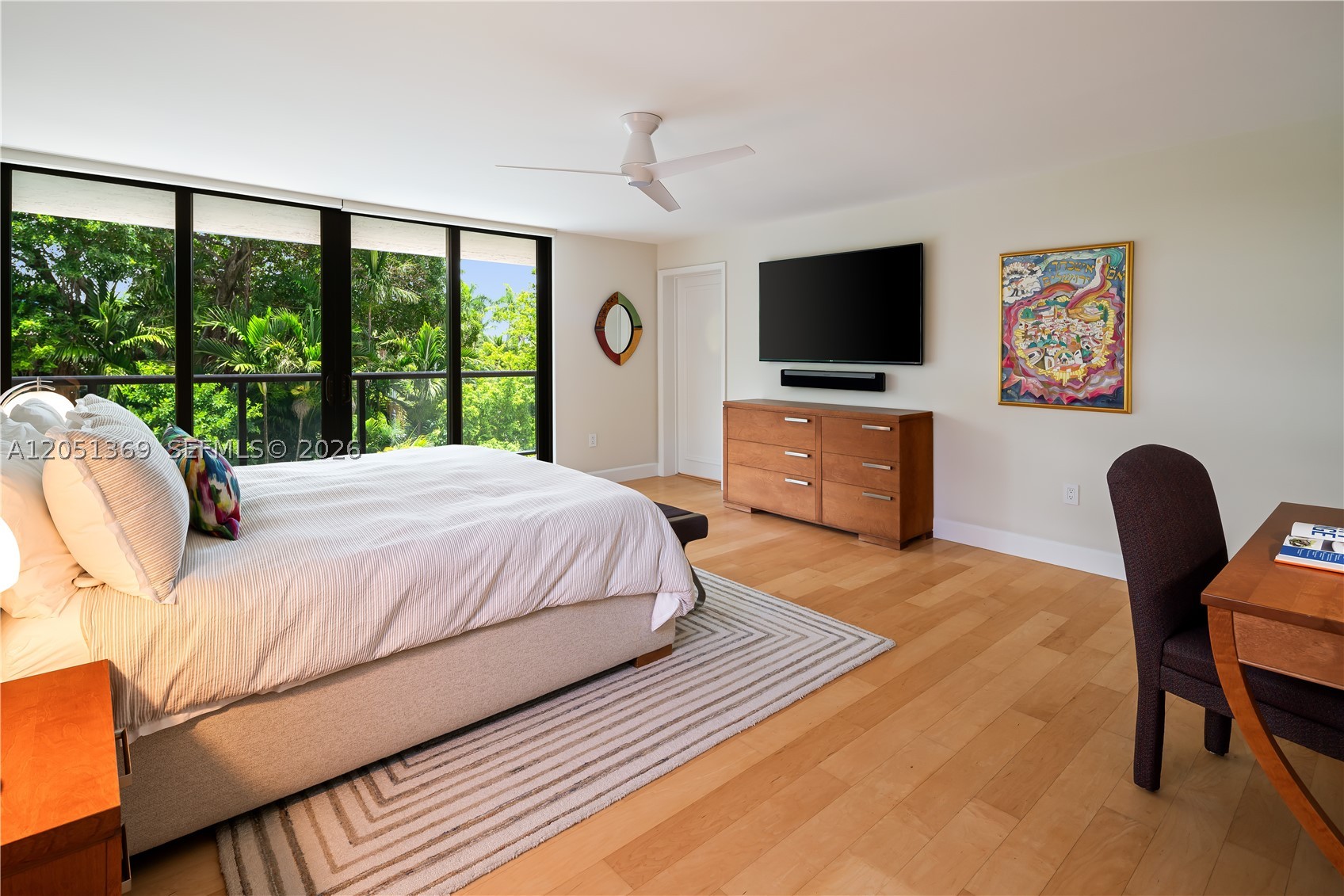 THE COCONUT GROVE BAYSHORE - Residential