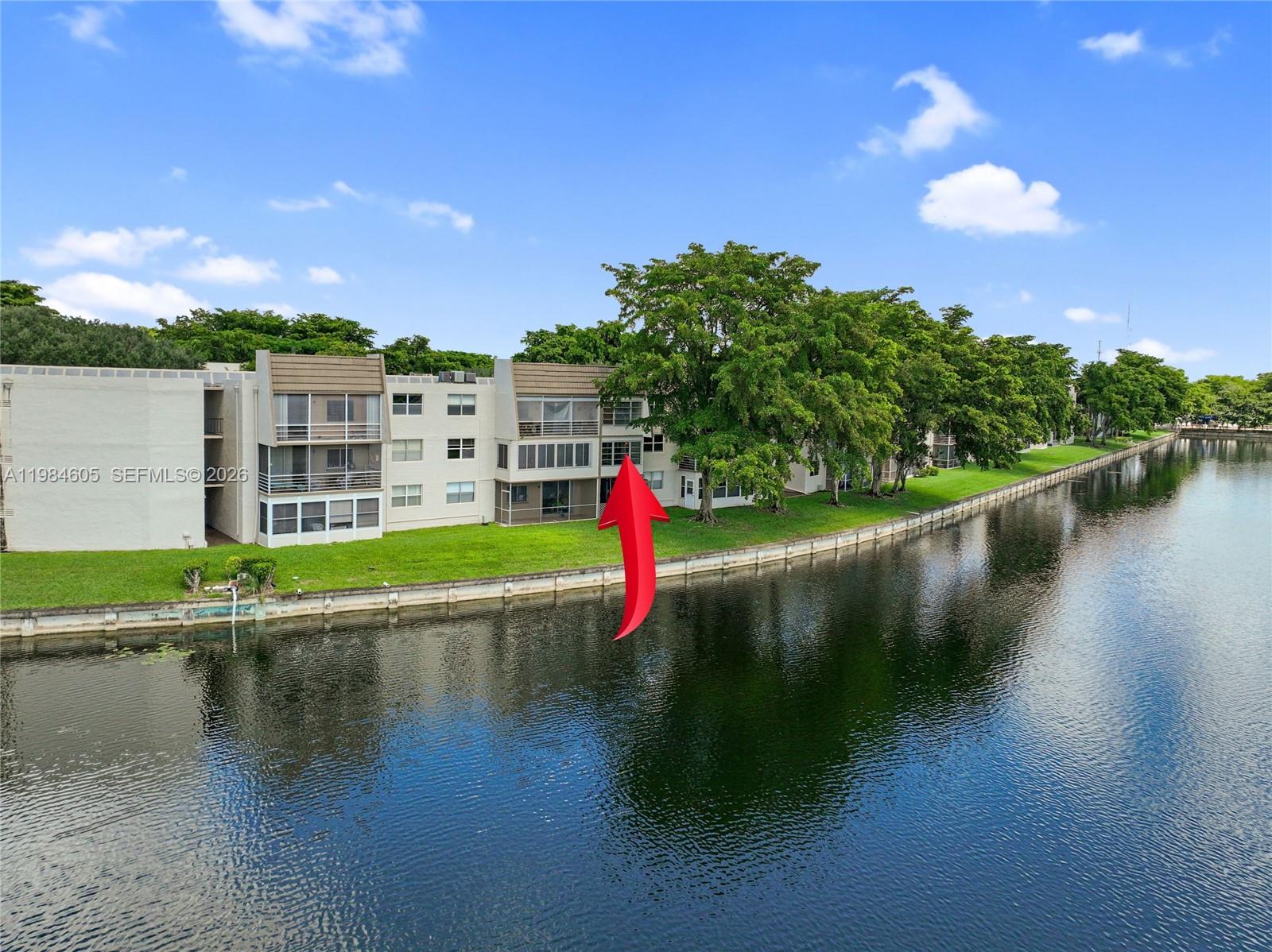 LIME BAY CONDOMINIUM 8 - Residential