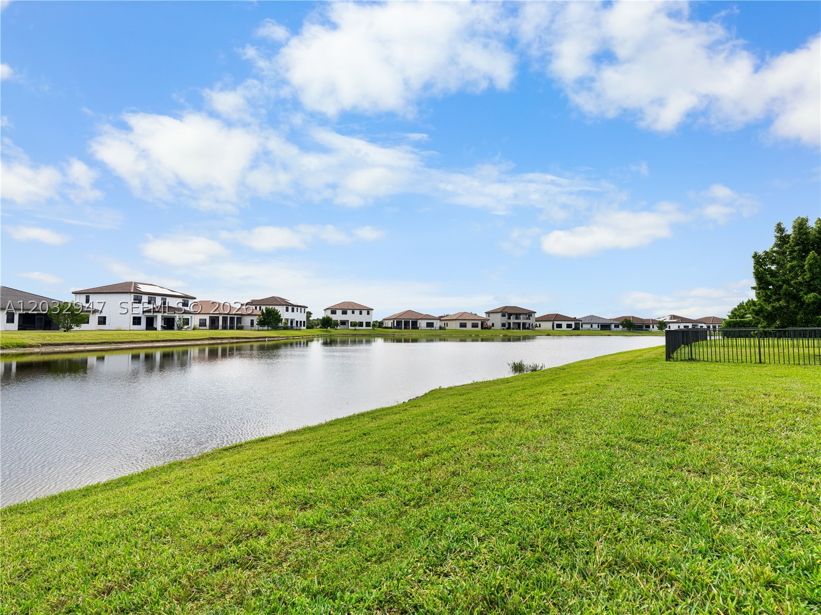 SINGLE FAMILY - Residential