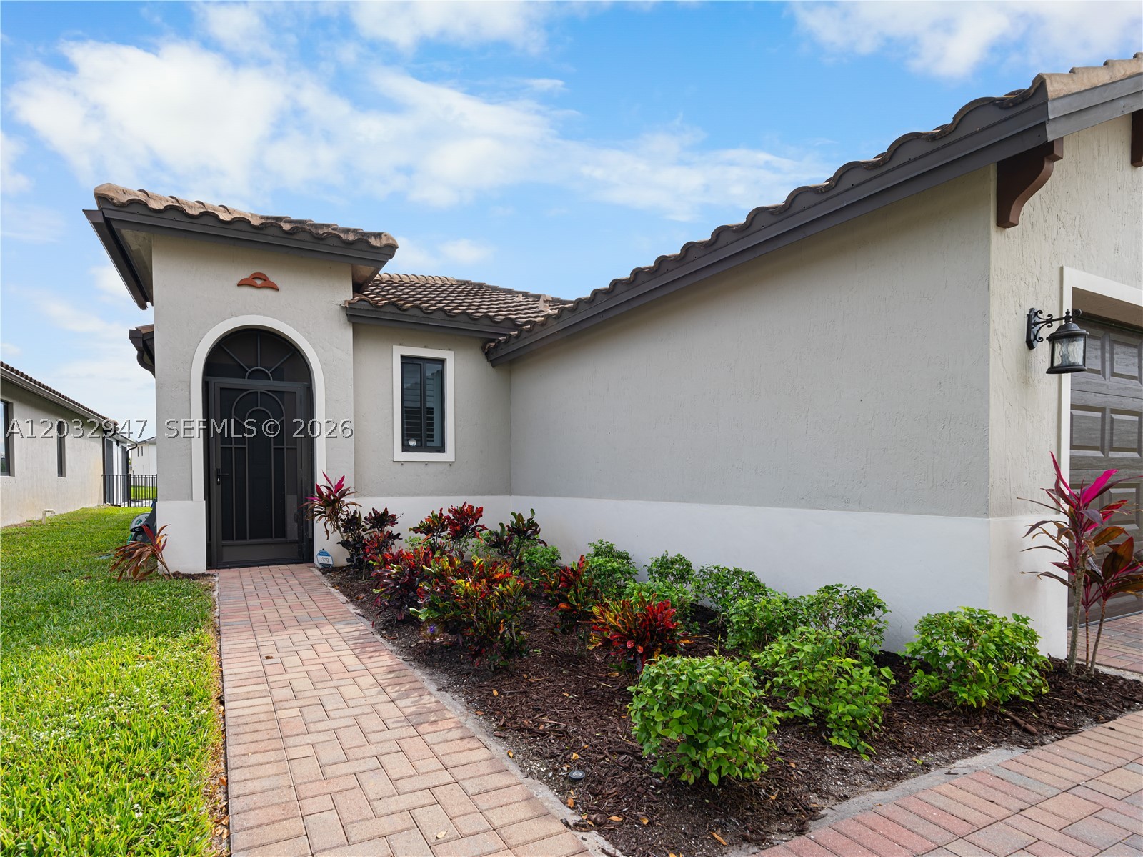 SINGLE FAMILY - Residential