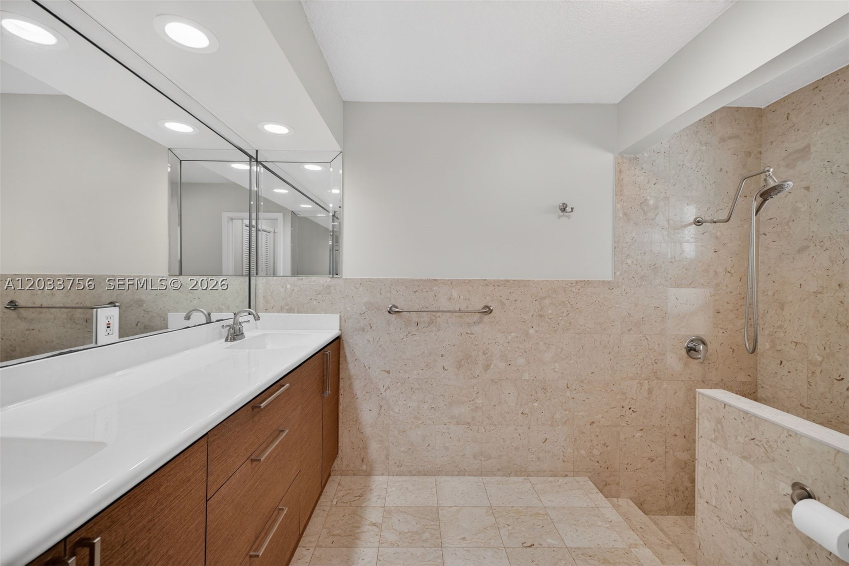 MARIE VILLA AMEN PLAT - Residential