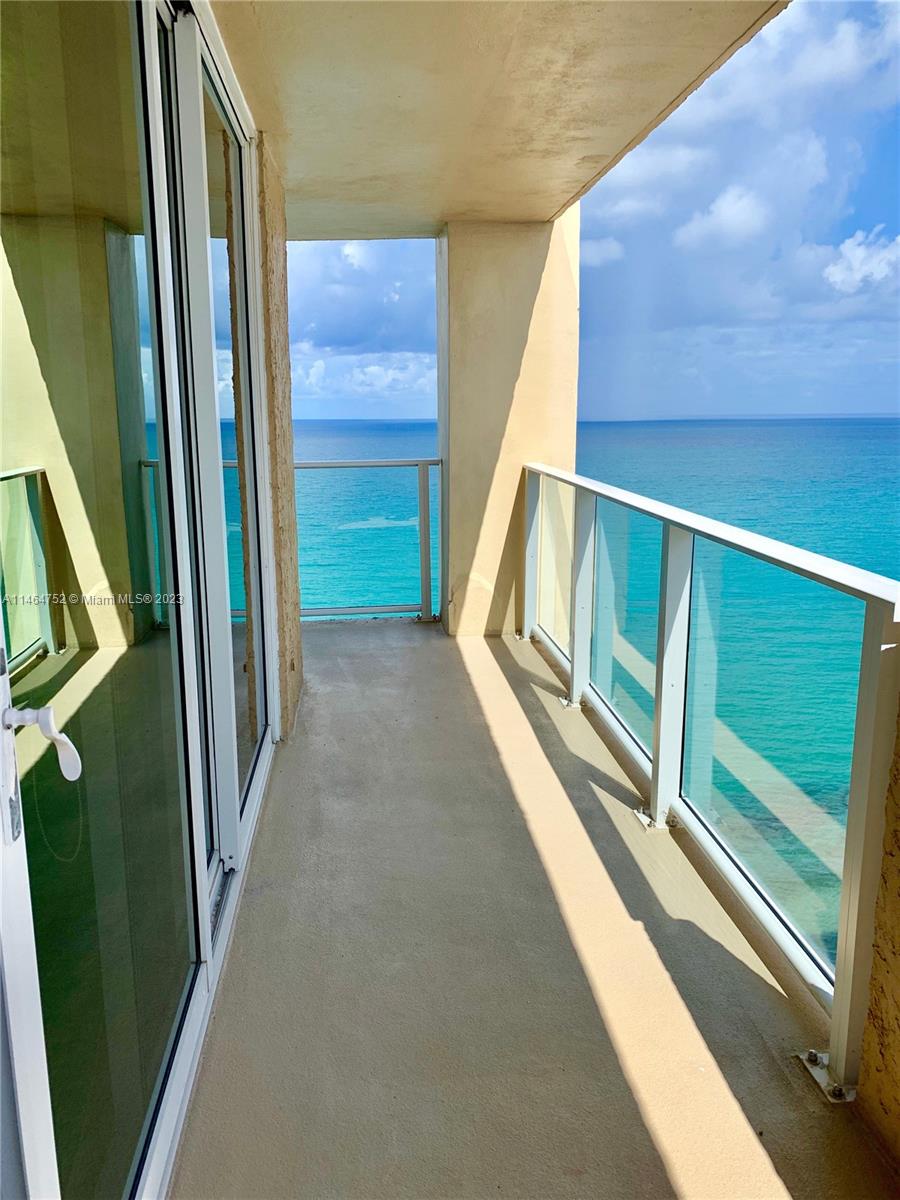 AQUARIUS CONDO - Residential Lease