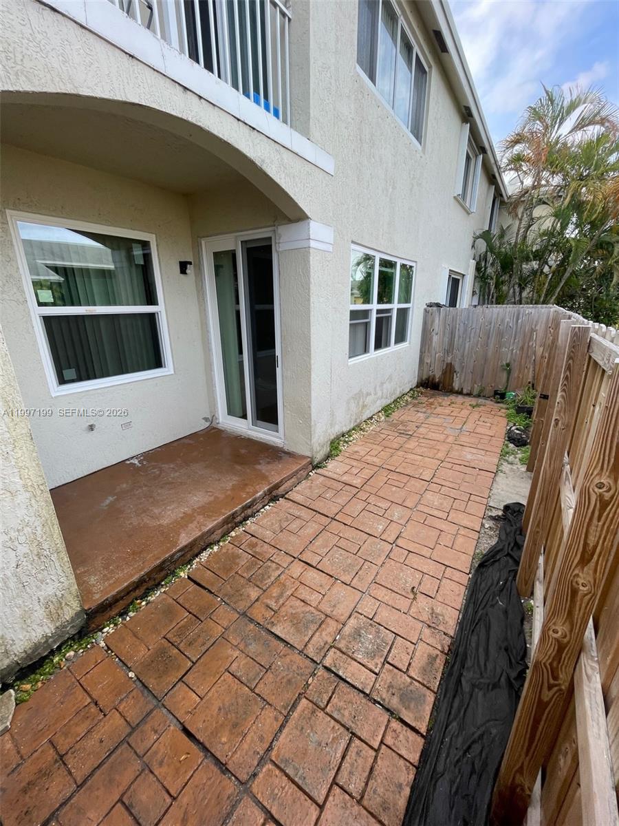 SIERRA RIDGE CONDO M-41 - Residential