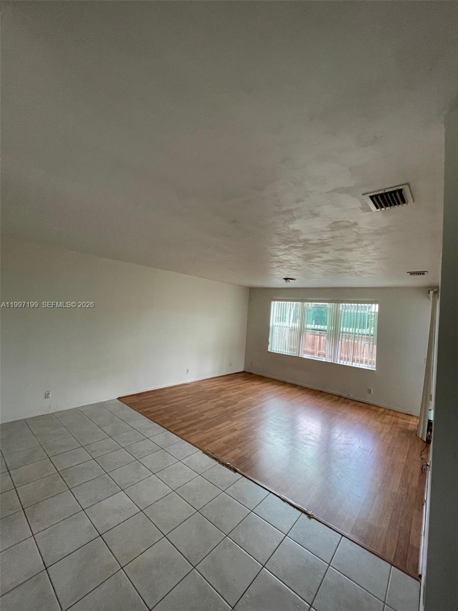 SIERRA RIDGE CONDO M-41 - Residential