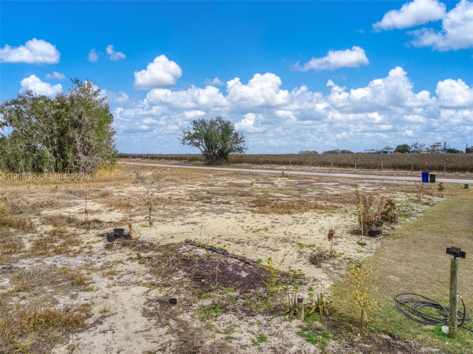 1011.000 - AVON PARK LAKES - Residential