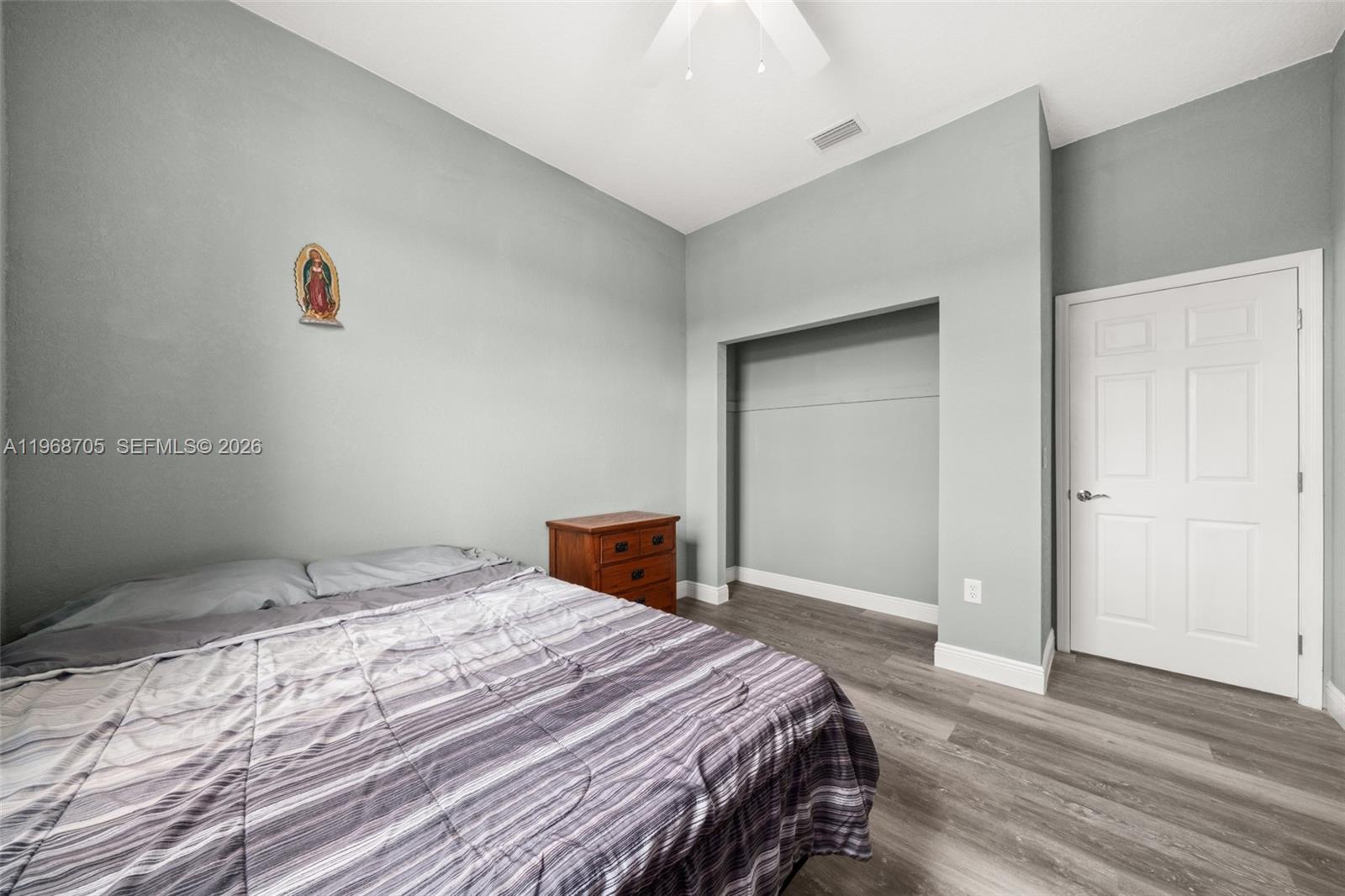 1011.000 - AVON PARK LAKES - Residential