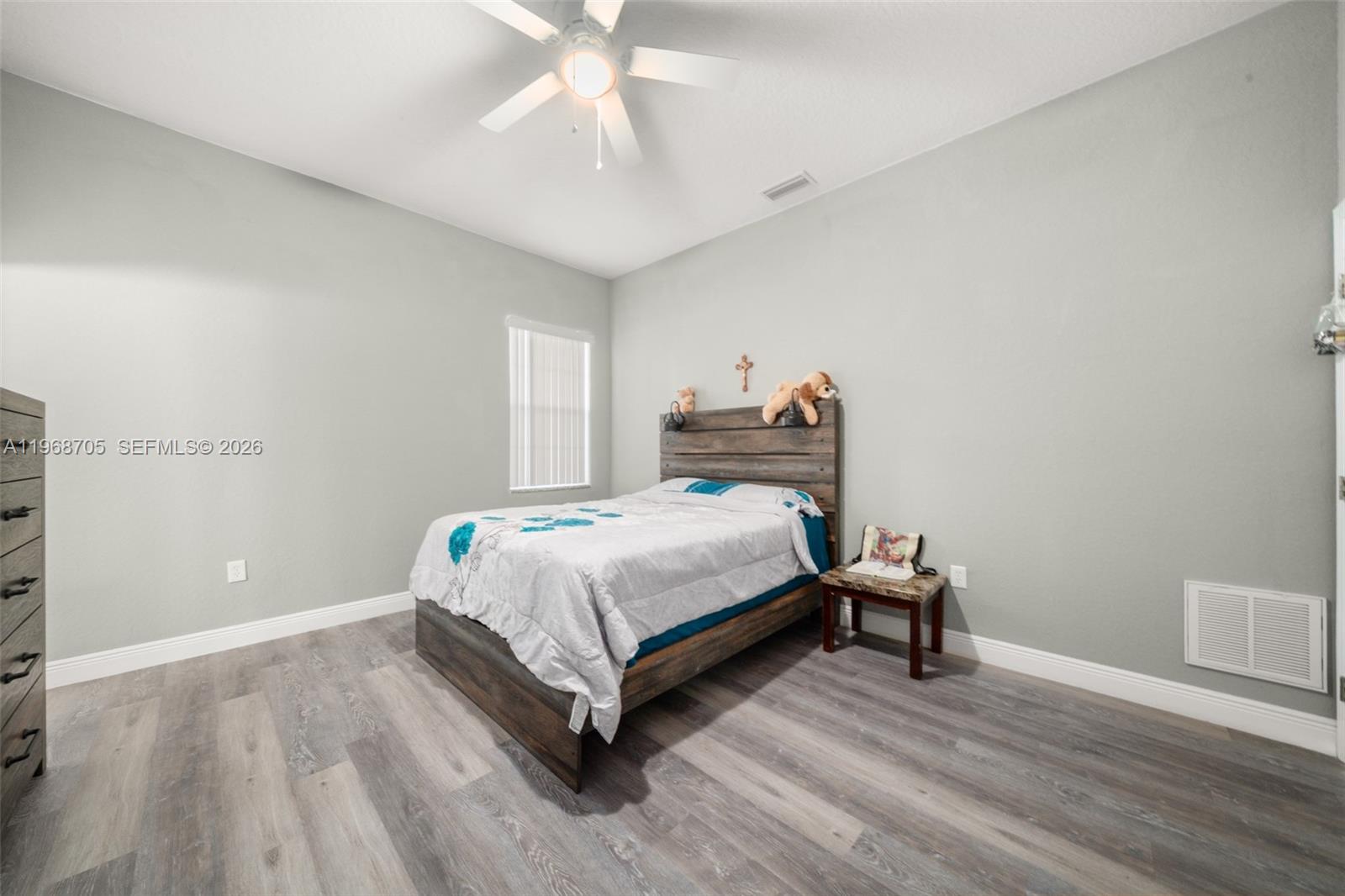1011.000 - AVON PARK LAKES - Residential