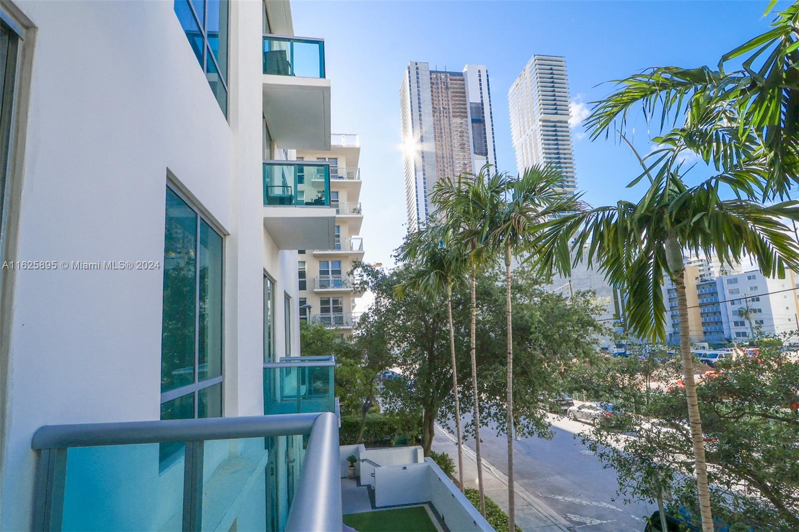 GALLERY ART CONDO - Residential Lease