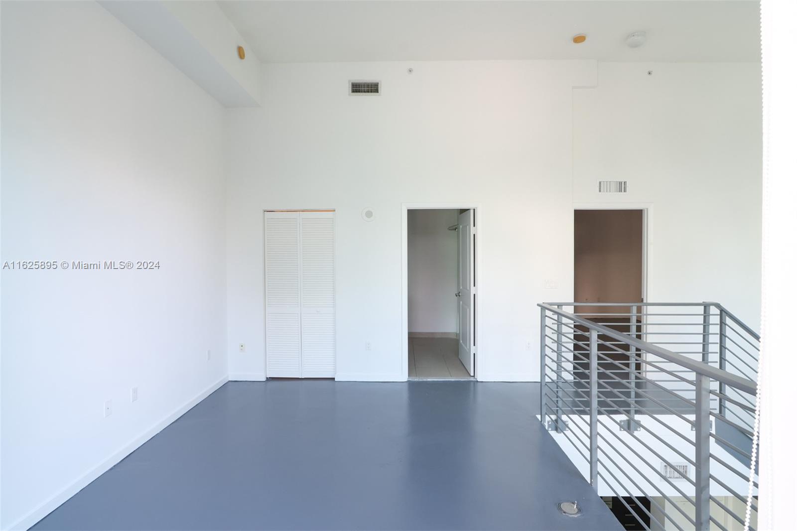 GALLERY ART CONDO - Residential Lease
