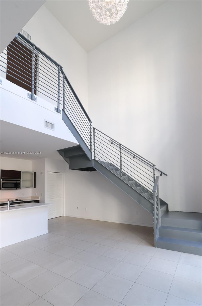 GALLERY ART CONDO - Residential Lease