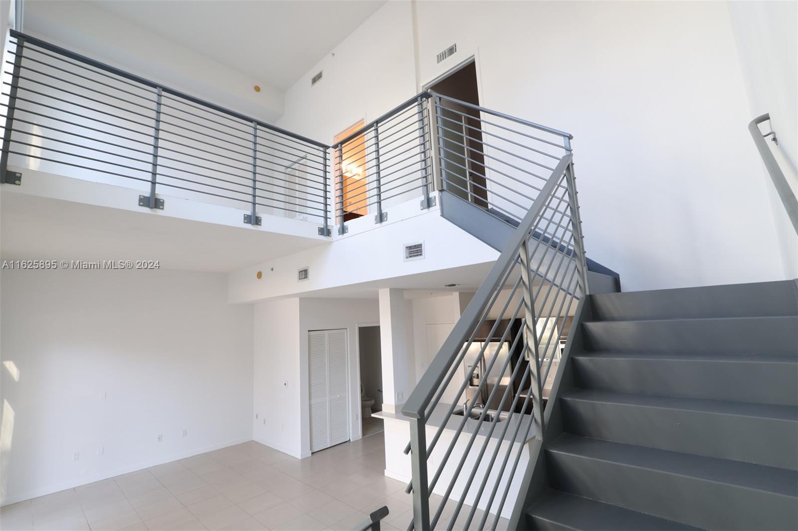 GALLERY ART CONDO - Residential Lease
