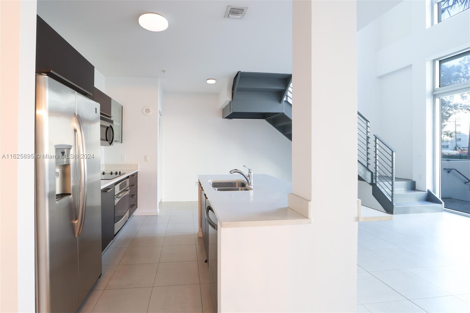 GALLERY ART CONDO - Residential Lease