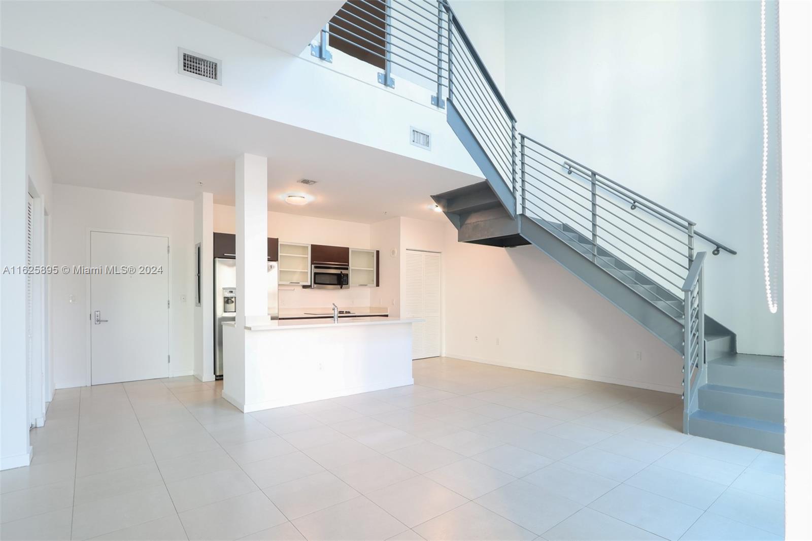 GALLERY ART CONDO - Residential Lease