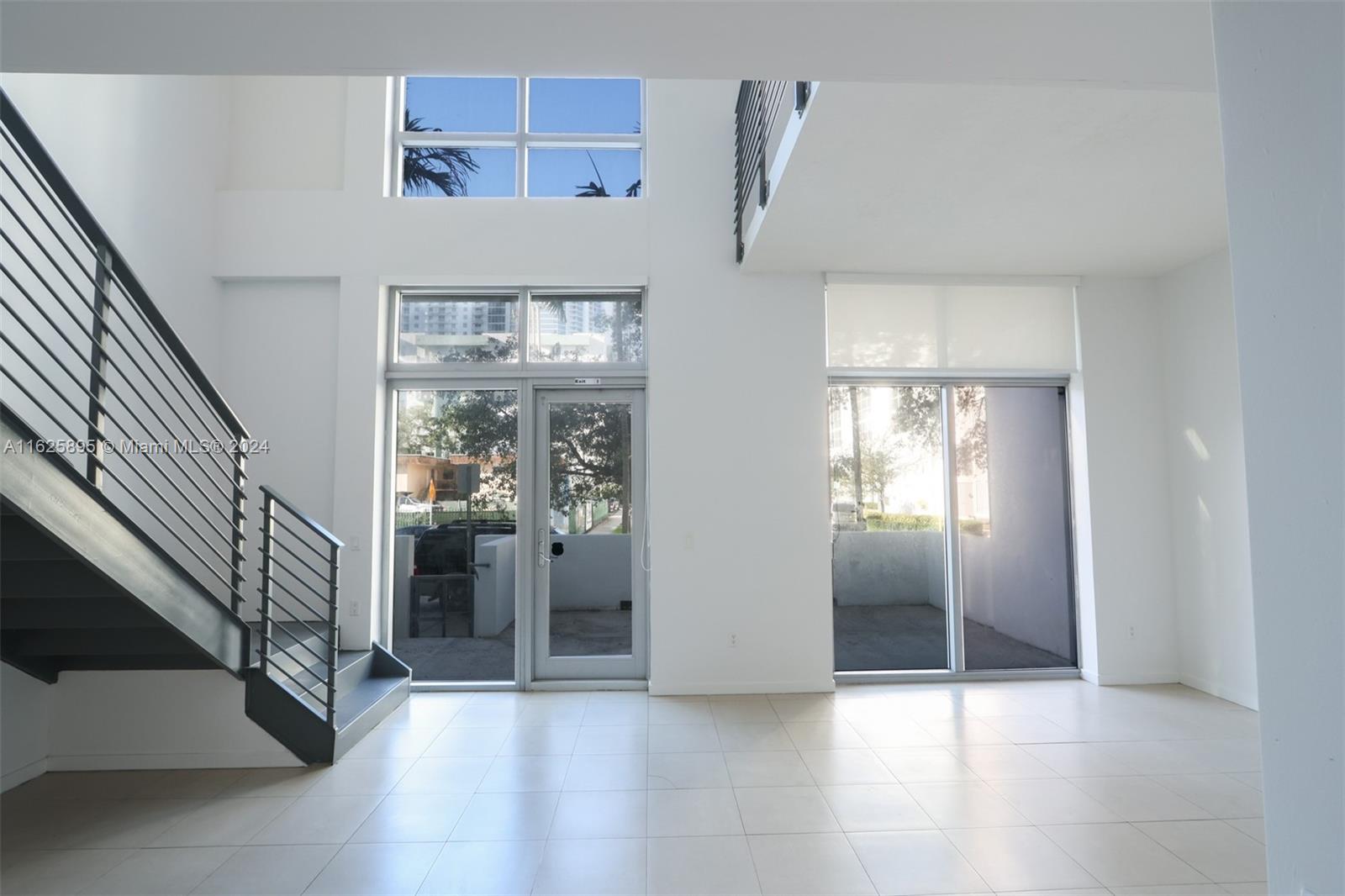 GALLERY ART CONDO - Residential Lease