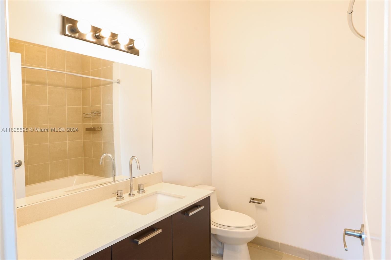GALLERY ART CONDO - Residential Lease