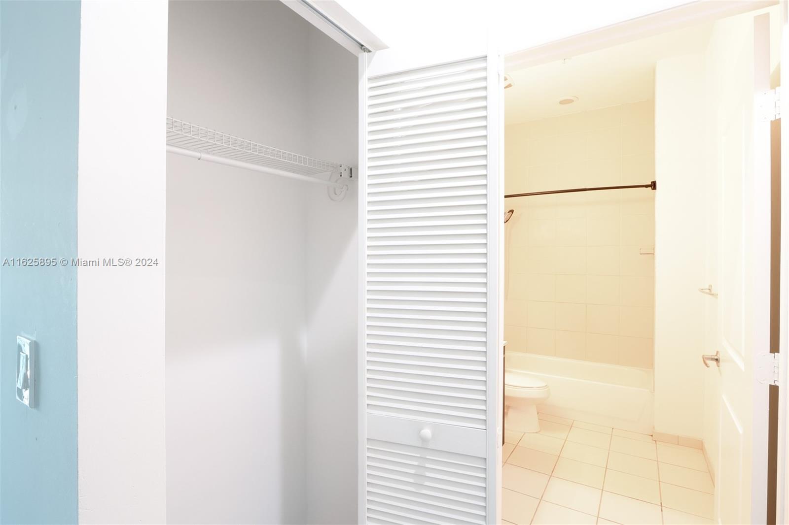 GALLERY ART CONDO - Residential Lease