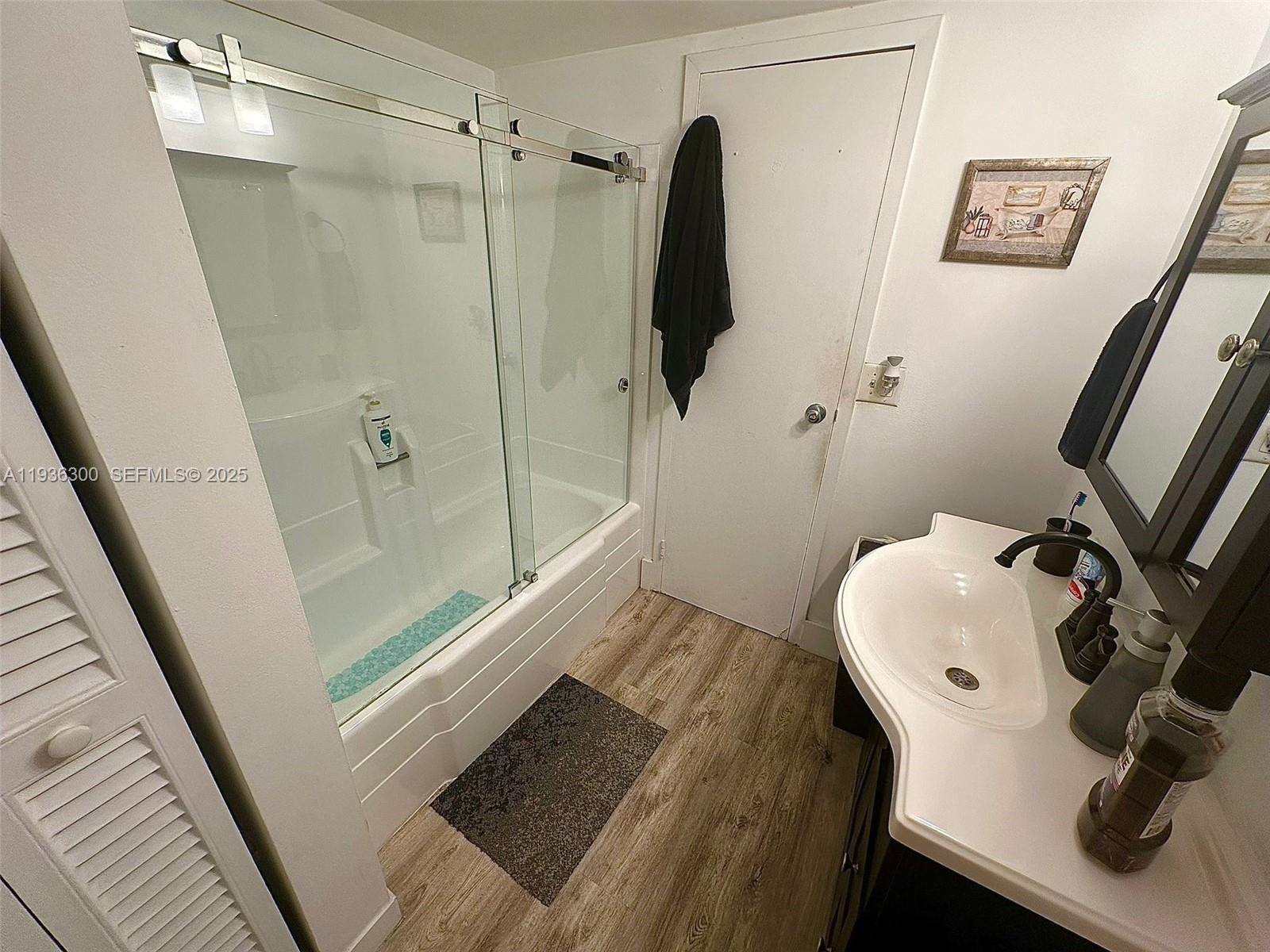 SAILBOAT CAY CONDO - Residential