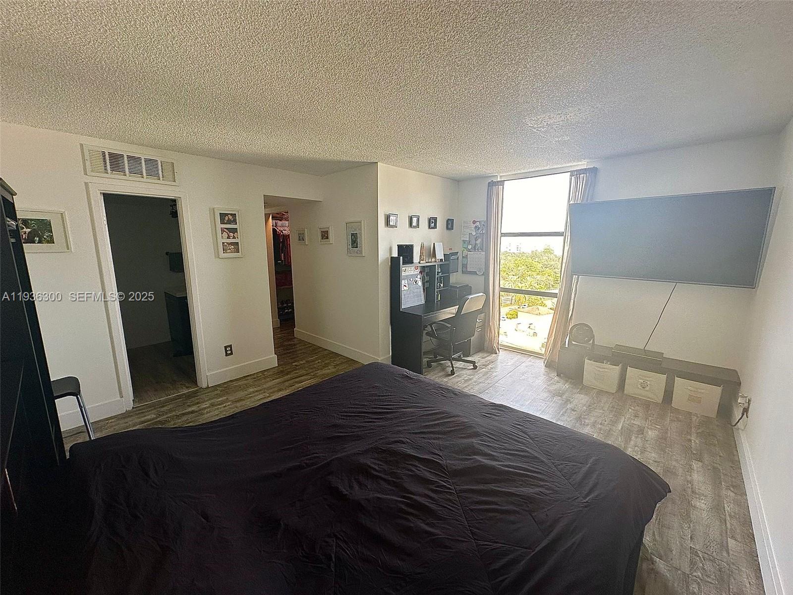 SAILBOAT CAY CONDO - Residential