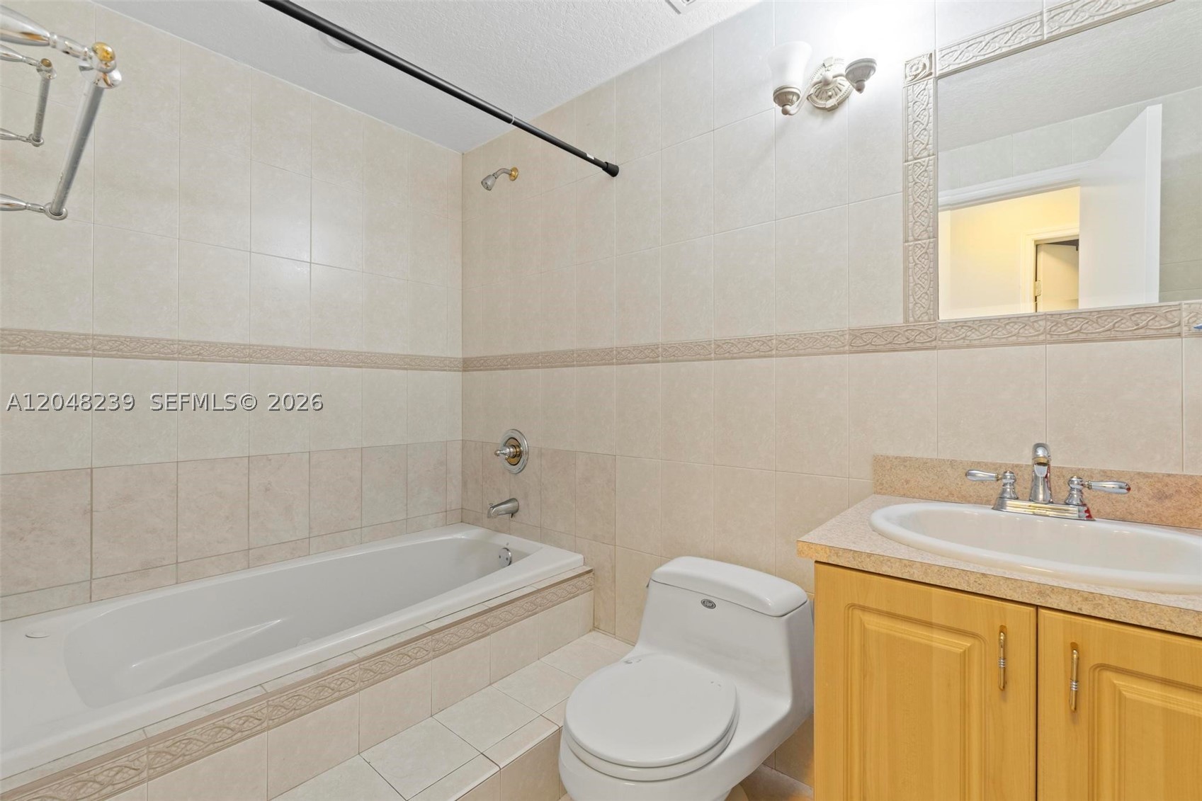 BIRD VILLAS SUB - Residential Lease